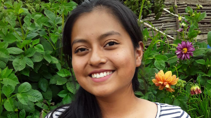 Sisa, 19, from Ecuador