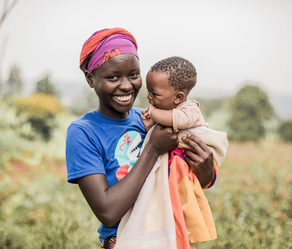 Jeanette, 20, with her youngest child, 6-month-old Fistan