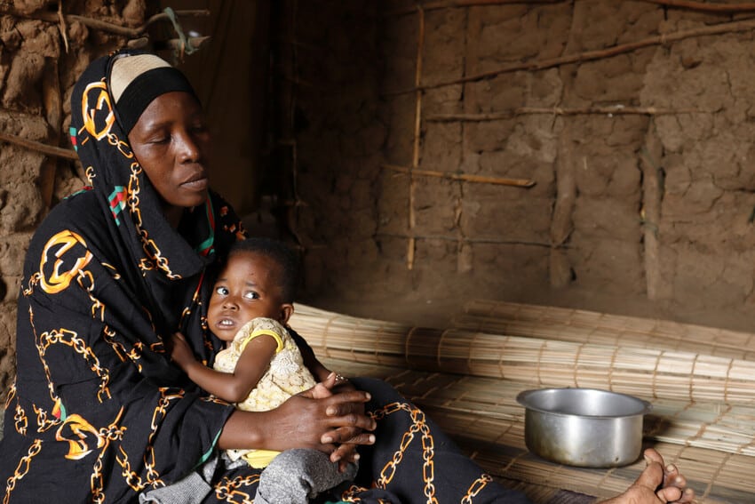 Mother Kenya Malnutrition